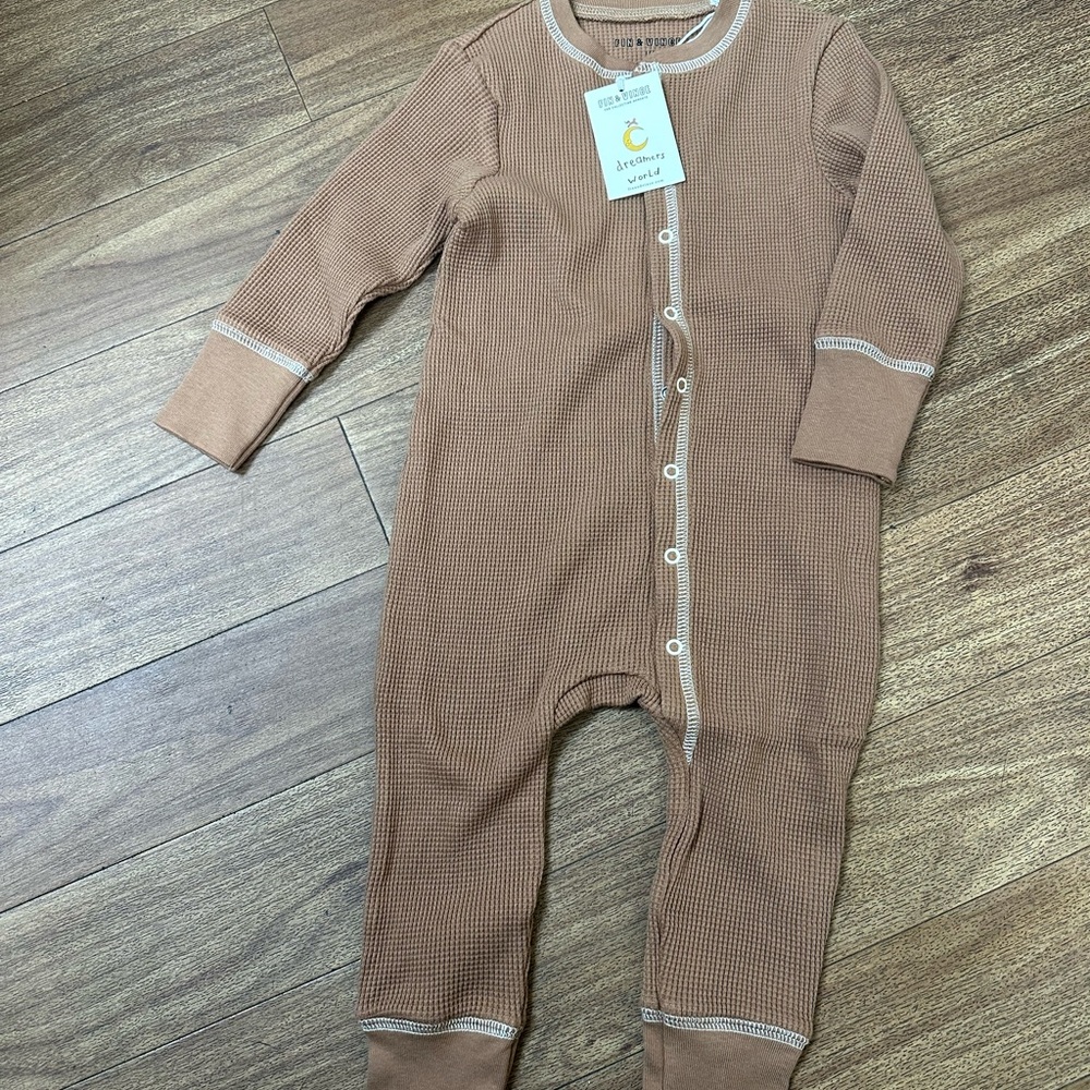 Fin and Vince 2/3 nwt Kids Waffle Knit One-Piece Romper - cinnamon